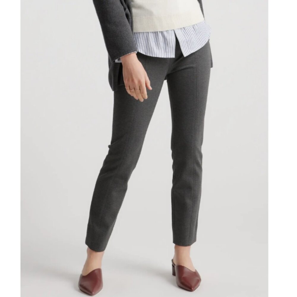 Quince Ultra-Stretch Ponte Pintuck Ankle Pants in color Charcoal M EUC